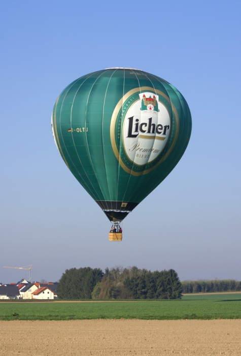 Ballon "Licher" D-OLTJ im Landeanflug (Bild: Steffen Remmel, dpg_foto_0019.jpg)